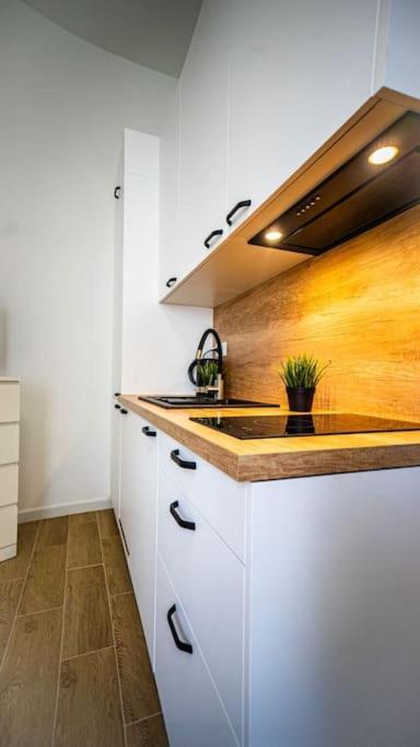 Lovely Apartment In Варшава Екстер'єр фото